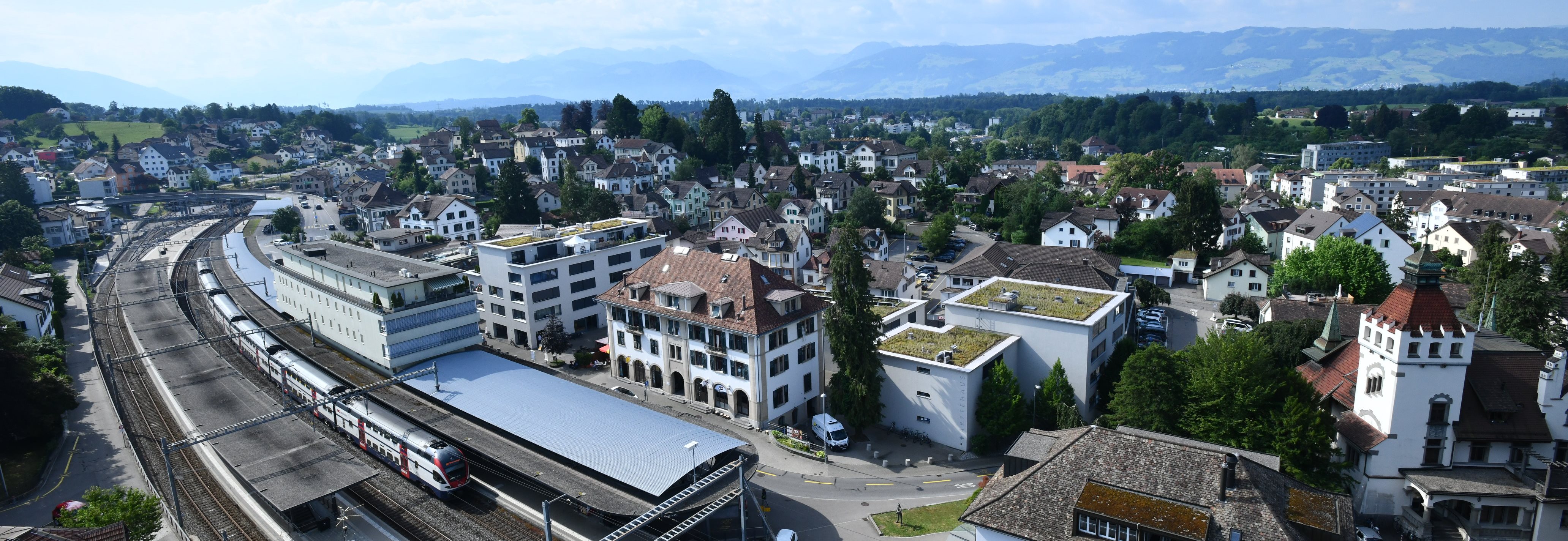 Rüti ZH und Bahnhof